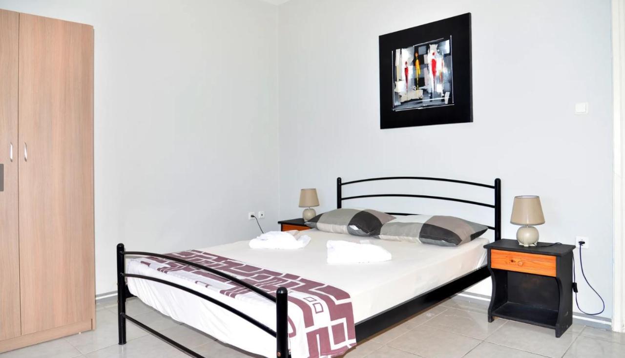 Iro Apartments Paralia Agias Foteinis Extérieur photo