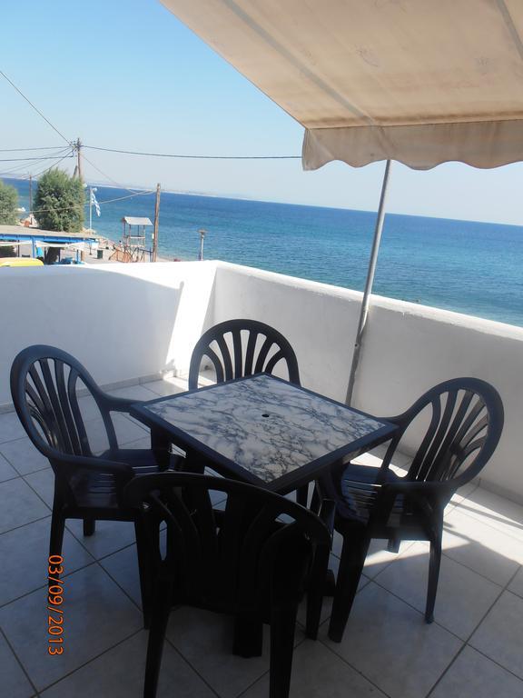Iro Apartments Paralia Agias Foteinis Chambre photo