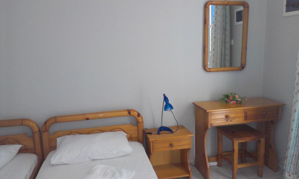 Iro Apartments Paralia Agias Foteinis Chambre photo