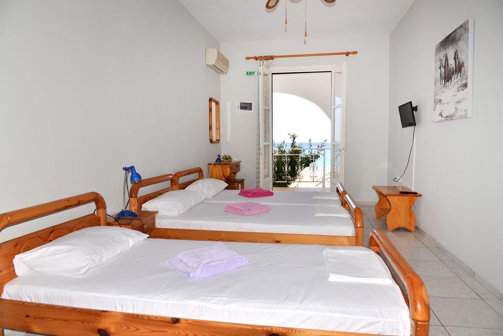 Iro Apartments Paralia Agias Foteinis Extérieur photo
